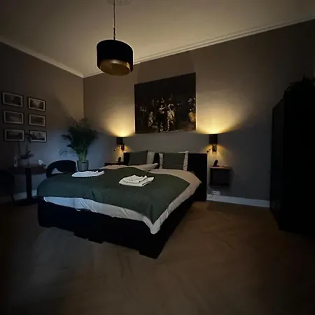 Apartment D10